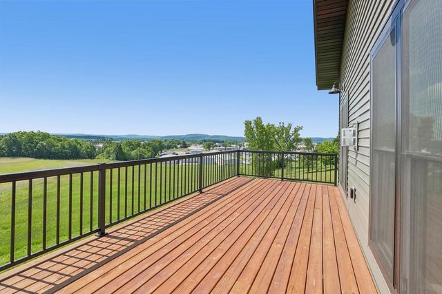 2158 Eastridge Circle, Reedsburg, WI 53959