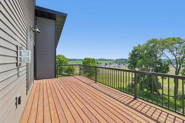 2158 Eastridge Circle, Reedsburg, WI 53959
