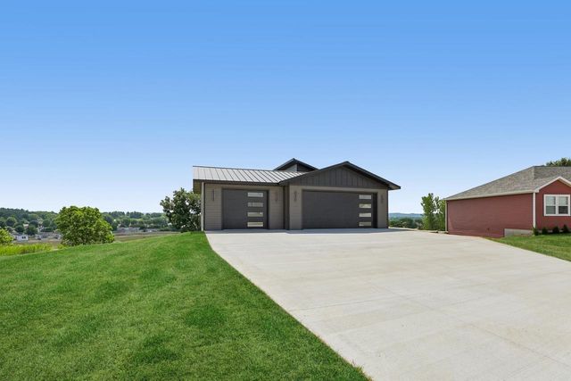2158 Eastridge Circle, Reedsburg, WI 53959