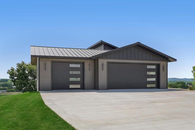 2158 Eastridge Circle, Reedsburg, WI 53959