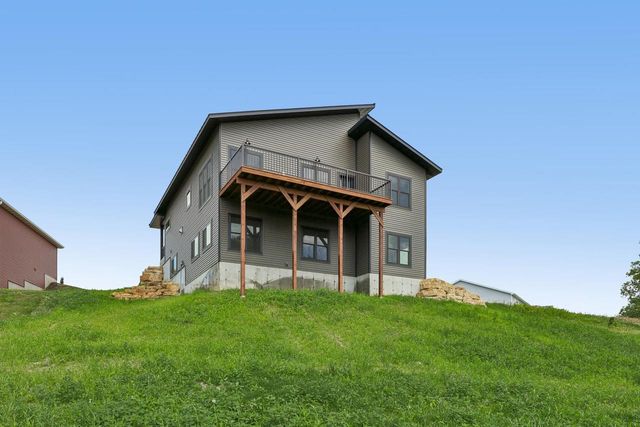 2158 Eastridge Circle, Reedsburg, WI 53959