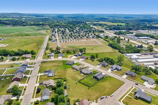 2158 Eastridge Circle, Reedsburg, WI 53959