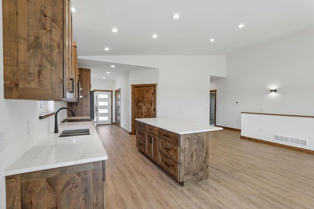 2158 Eastridge Circle, Reedsburg, WI 53959