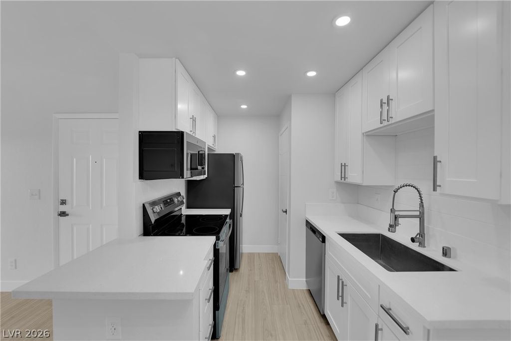 5111 Lindell Road 202, Las Vegas, NV 89118 — photo 4