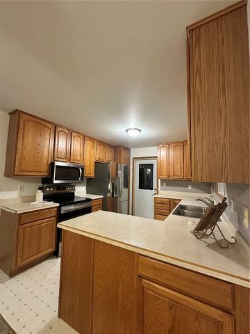 3619 King Drive SW, Cedar Rapids, IA 52404