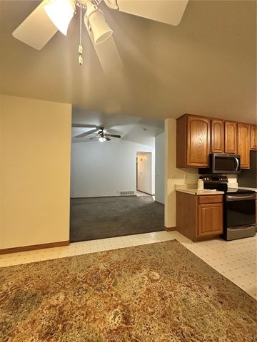 3619 King Drive SW, Cedar Rapids, IA 52404