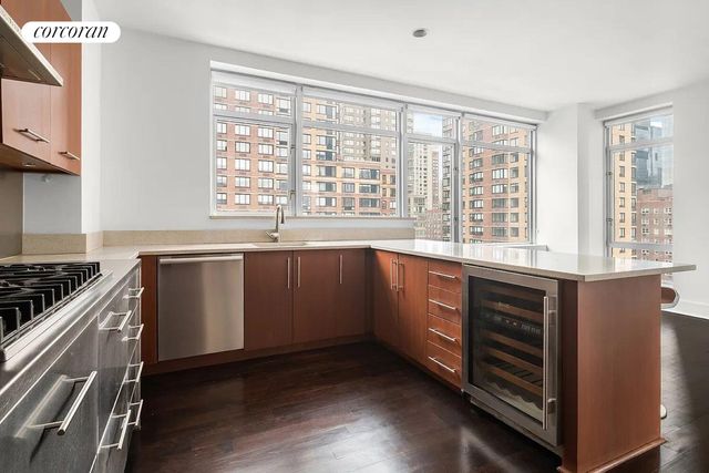 426 W 58TH Street PH5, New York City, NY 10019