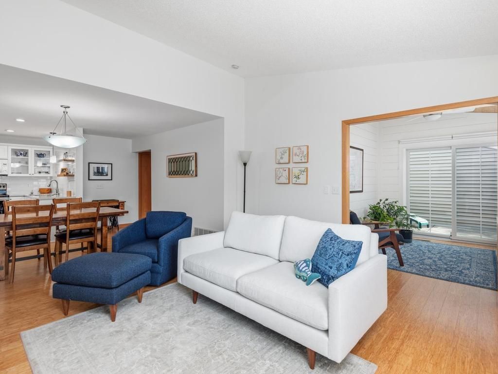 569 Mission Hills Drive, Chanhassen, MN 55317 — photo 5