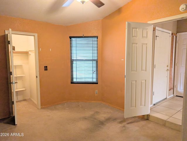 4240 E AMBERWOOD Drive, Phoenix, AZ 85048