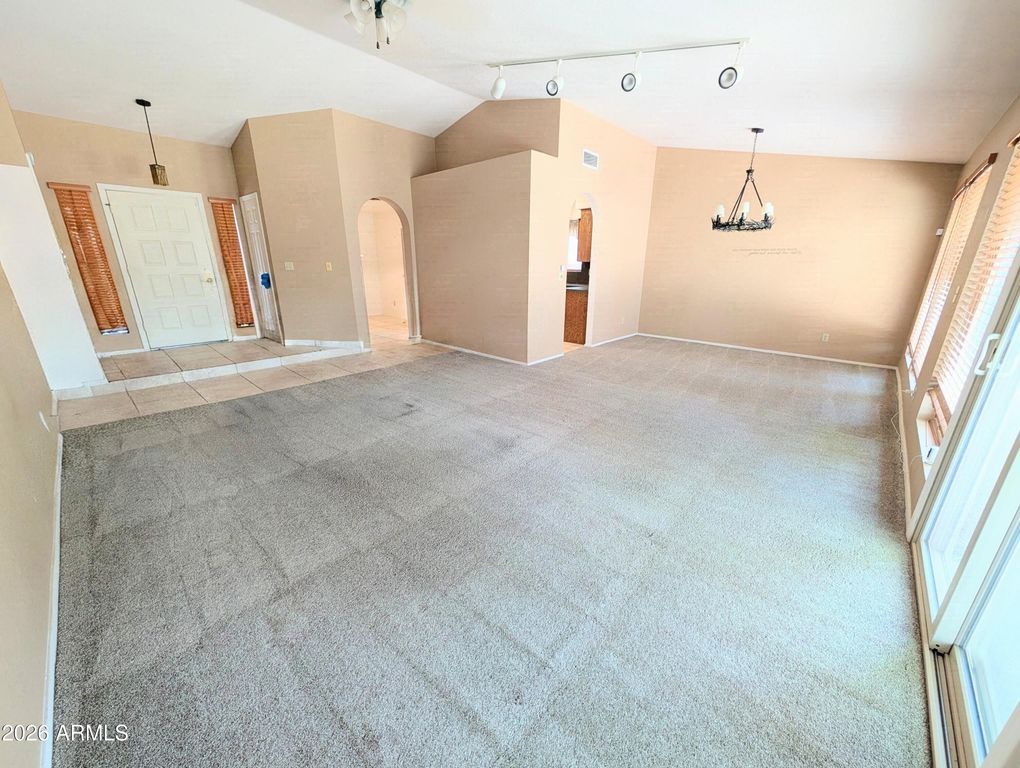 4240 E AMBERWOOD Drive, Phoenix, AZ 85048 — photo 2