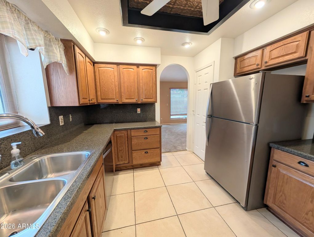 4240 E AMBERWOOD Drive, Phoenix, AZ 85048 — photo 5