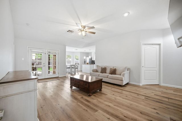 9024 Heiden LN, Austin, TX 78749