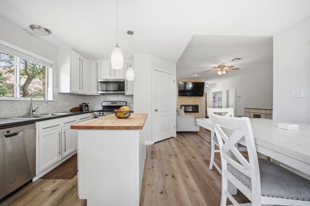 9024 Heiden LN, Austin, TX 78749