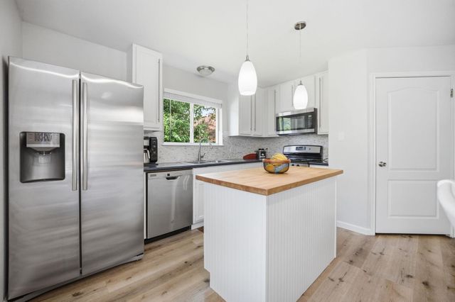 9024 Heiden LN, Austin, TX 78749