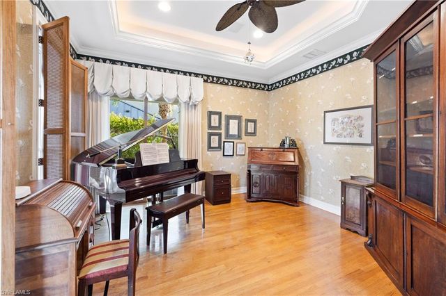 2170 Marina DR, Naples, FL 34102