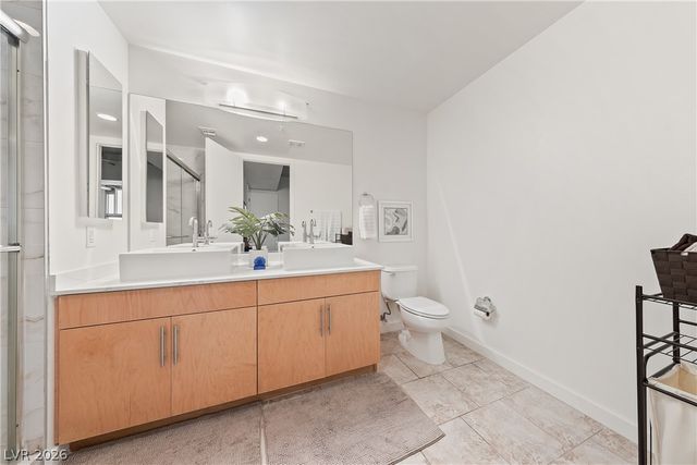 353 East Bonneville Avenue 573, Las Vegas, NV 89101