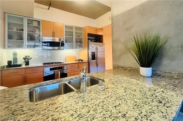 353 East Bonneville Avenue 573, Las Vegas, NV 89101