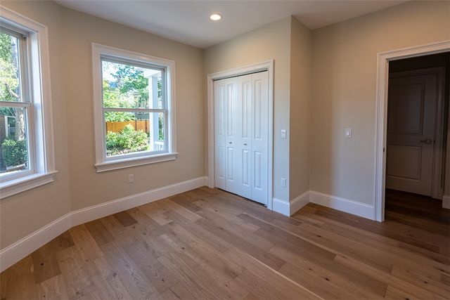 12 University Avenue, Providence, RI 02906