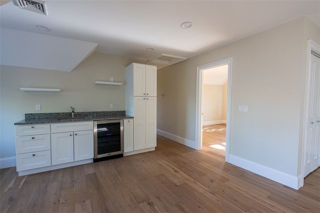 12 University Avenue, Providence, RI 02906