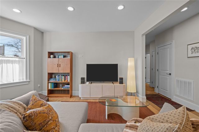 12 University Avenue, Providence, RI 02906