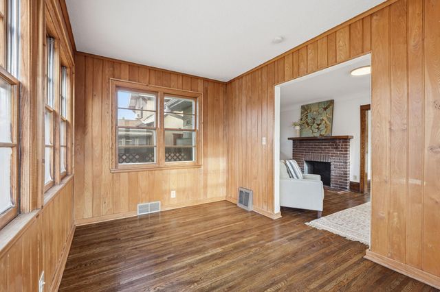 1655 Ross Avenue, Saint Paul, MN 55106