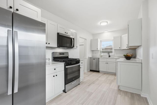 1655 Ross Avenue, Saint Paul, MN 55106