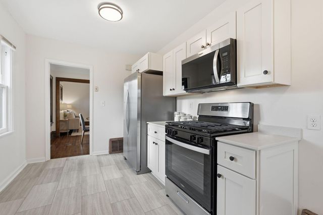 1655 Ross Avenue, Saint Paul, MN 55106