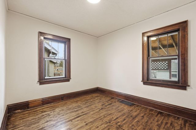 1655 Ross Avenue, Saint Paul, MN 55106