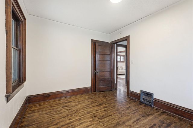 1655 Ross Avenue, Saint Paul, MN 55106