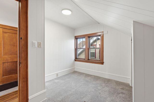 1655 Ross Avenue, Saint Paul, MN 55106