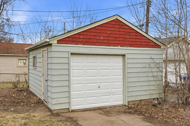 1655 Ross Avenue, Saint Paul, MN 55106