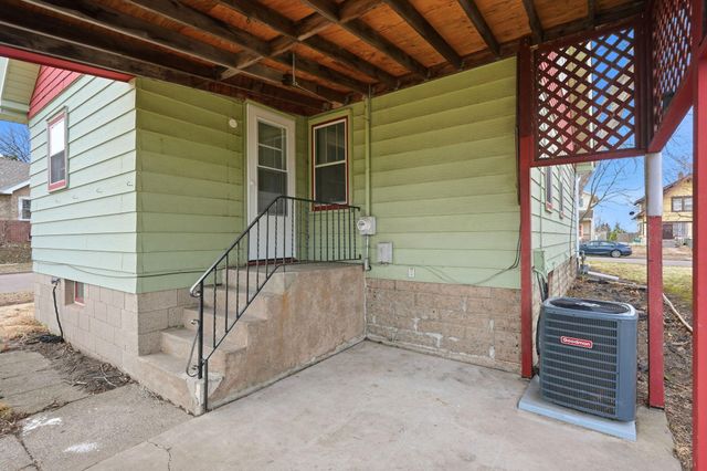 1655 Ross Avenue, Saint Paul, MN 55106