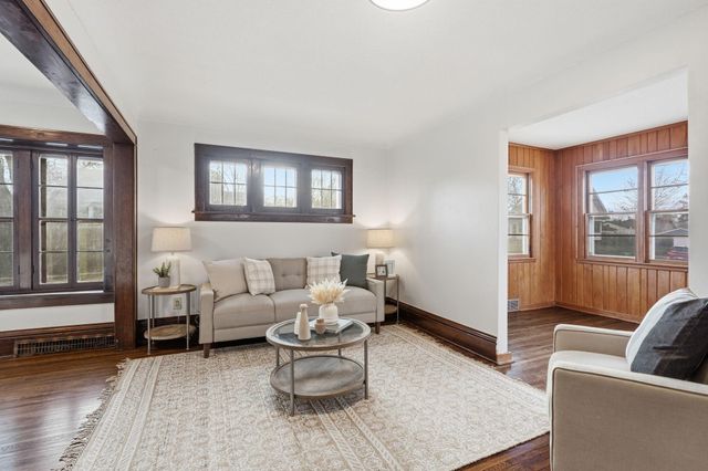 1655 Ross Avenue, Saint Paul, MN 55106