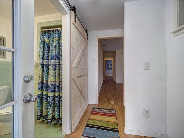 324 S 8th St, Aransas Pass, TX 78336