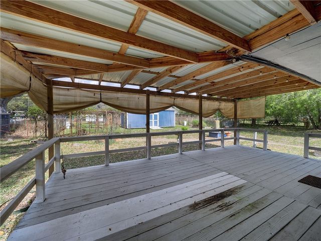 324 S 8th St, Aransas Pass, TX 78336
