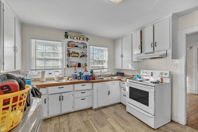 703 Landers St, Shelbyville, TN 37160