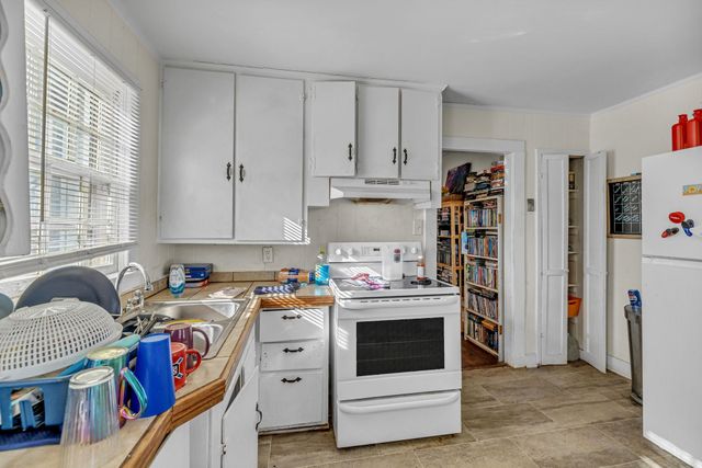 703 Landers St, Shelbyville, TN 37160