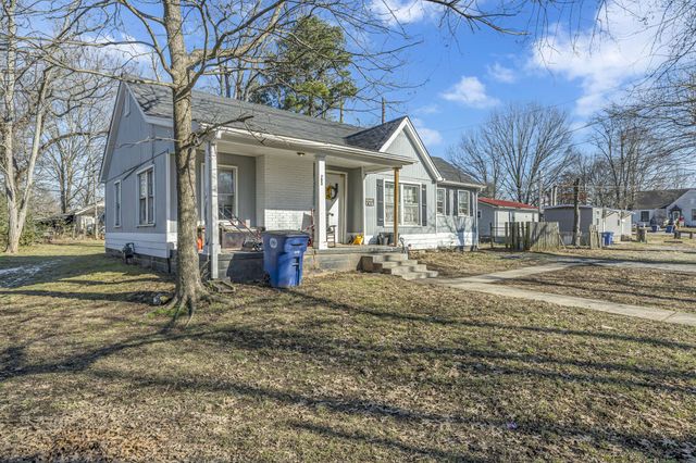 703 Landers St, Shelbyville, TN 37160