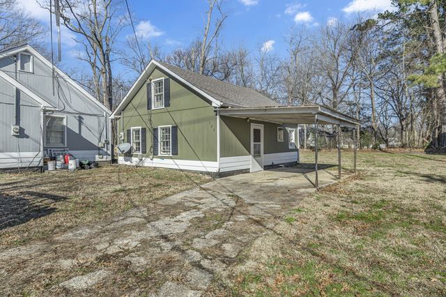 703 Landers St, Shelbyville, TN 37160