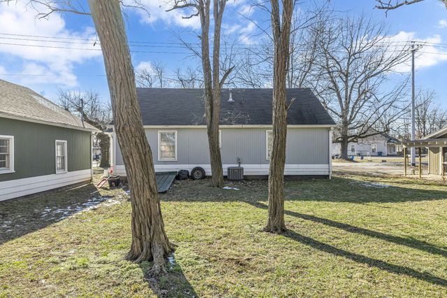 703 Landers St, Shelbyville, TN 37160