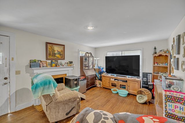 703 Landers St, Shelbyville, TN 37160