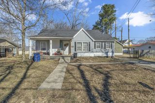 703 Landers St, Shelbyville, TN 37160