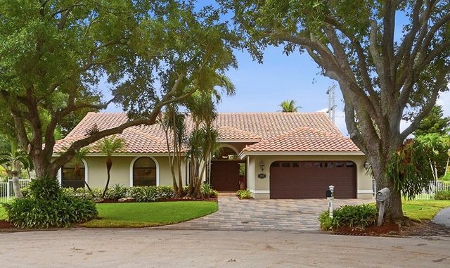 4704 NW 99th Lane, Coral Springs, FL 33076