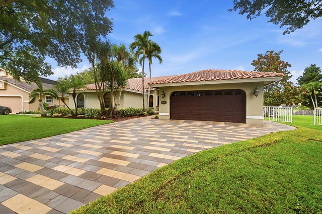 4704 NW 99th Lane, Coral Springs, FL 33076