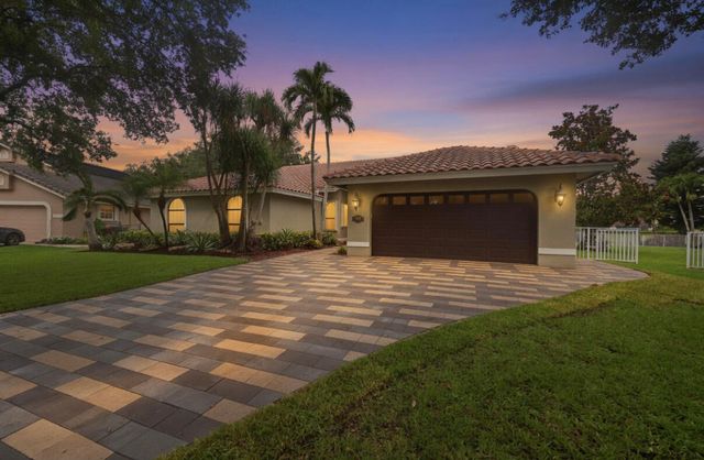 4704 NW 99th Lane, Coral Springs, FL 33076