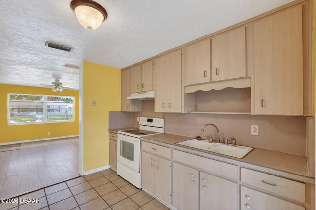 39 Margaret Road, Ormond Beach, FL 32176