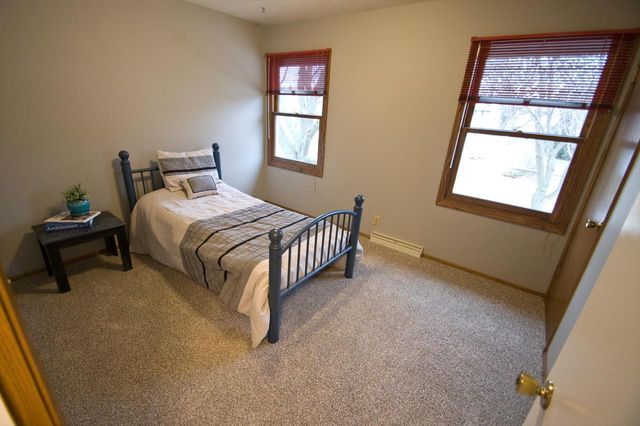 1804 Hemit AVENUE, Waukesha, WI 53189