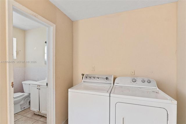 723 NW 15th Ter, Fort Lauderdale, FL 33311