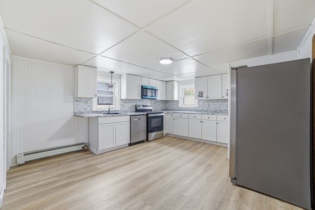 177 Chestnut St, Marlborough, MA 01752