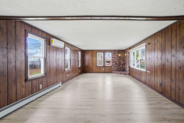 177 Chestnut St, Marlborough, MA 01752